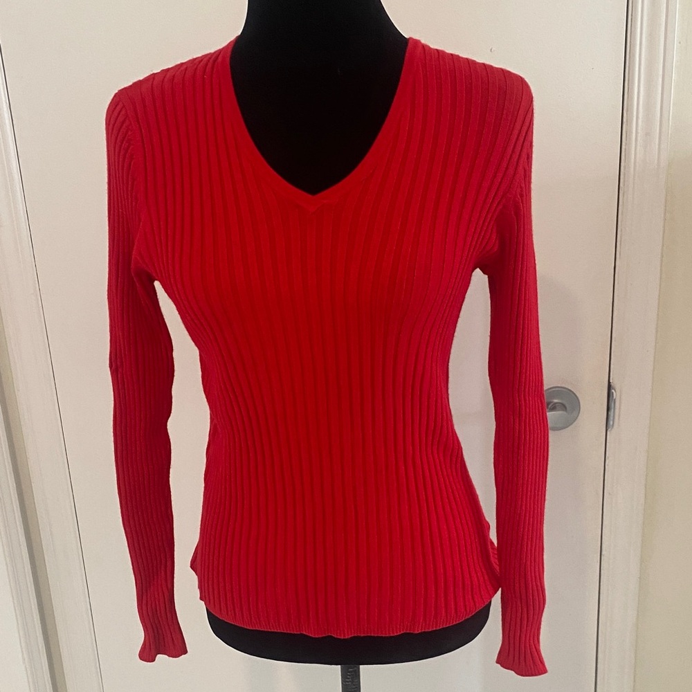 GEORGE Brilliant Red V-Neck long sleeved fitted sweater size Medium (8-10)